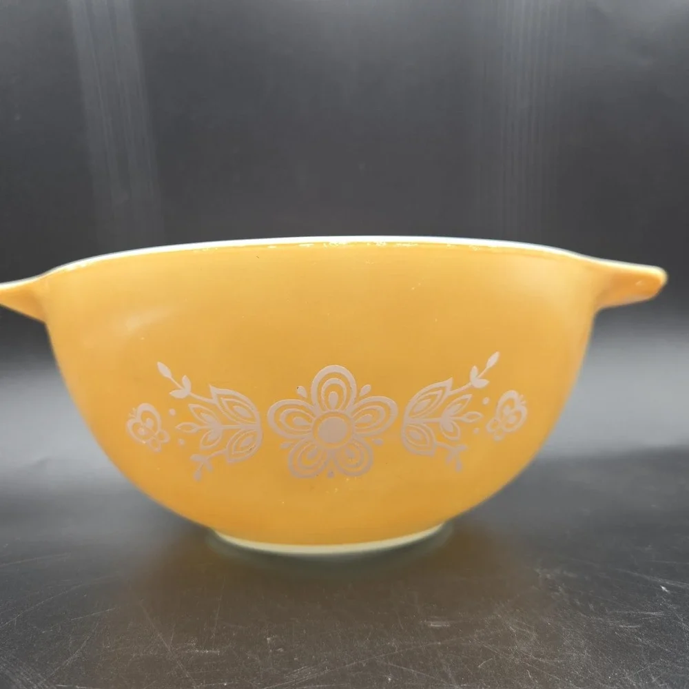 Vintage Pyrex Mixing Nesting Bowl 442 Cinderella  Butterfly Gold 1.5 QT